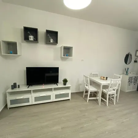 Luli House