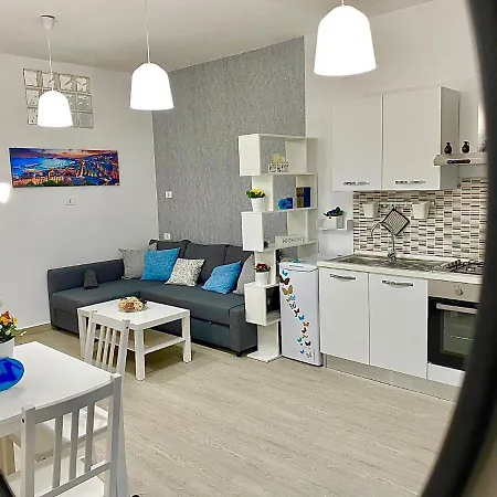 Luli House * Naples